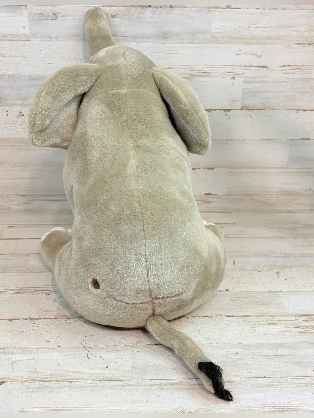 2013 FAO Schwarz Toys “R” Us Big Sitting Elephant Plush Stuffed Animal